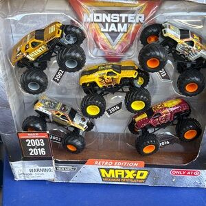 Max-D Retro Edition Toy Set